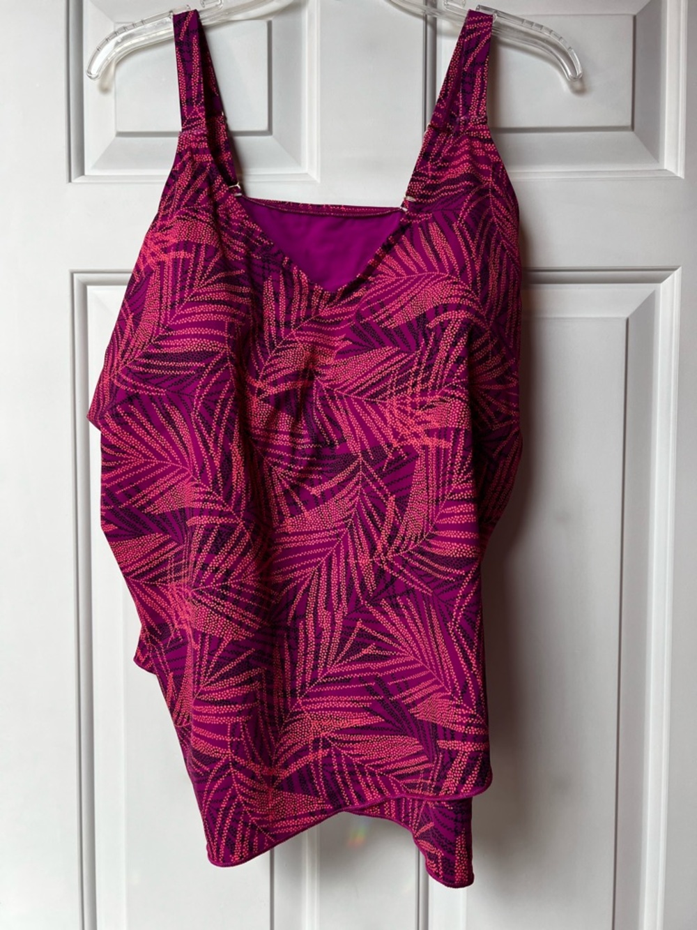 Lands' End Magenta and Fuchsia Palm-Print Women's Tankini Top